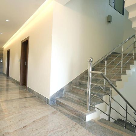 Guru Kripa Sadan Hotel Vrindavan Exterior photo