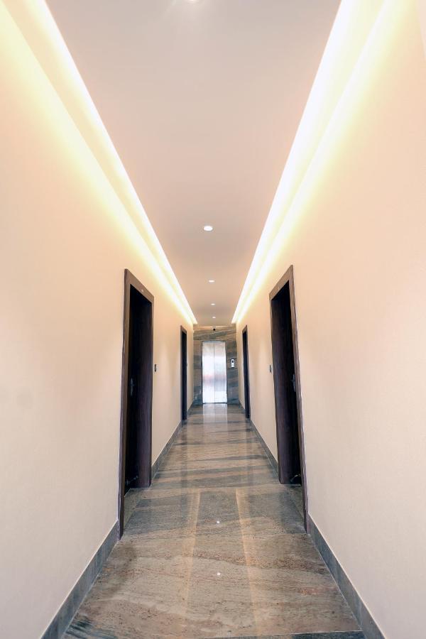 Guru Kripa Sadan Hotel Vrindavan Exterior photo