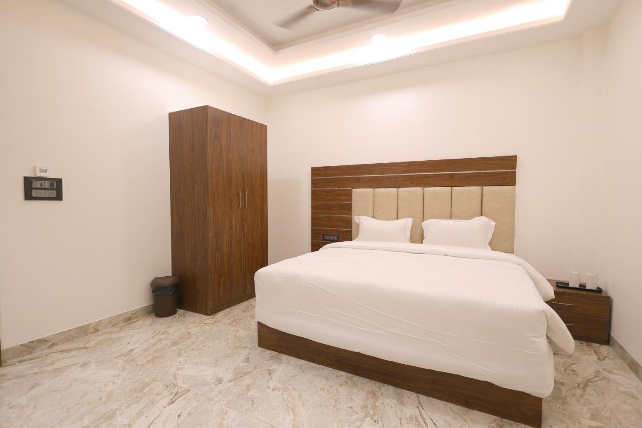 Guru Kripa Sadan Hotel Vrindavan Exterior photo